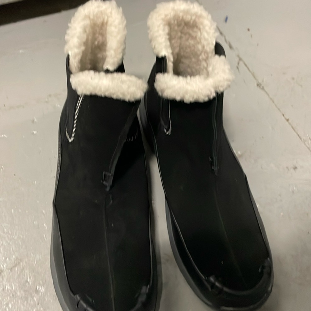 Lanes ends slip on boots size 7